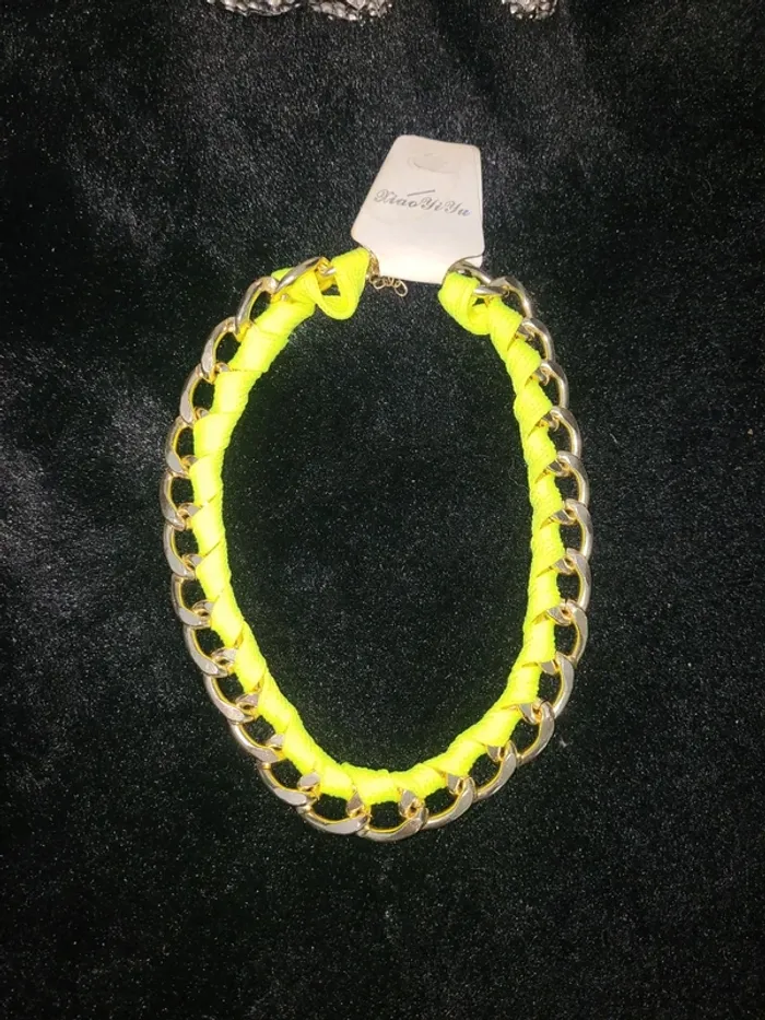 Collier neuf - photo numéro 2