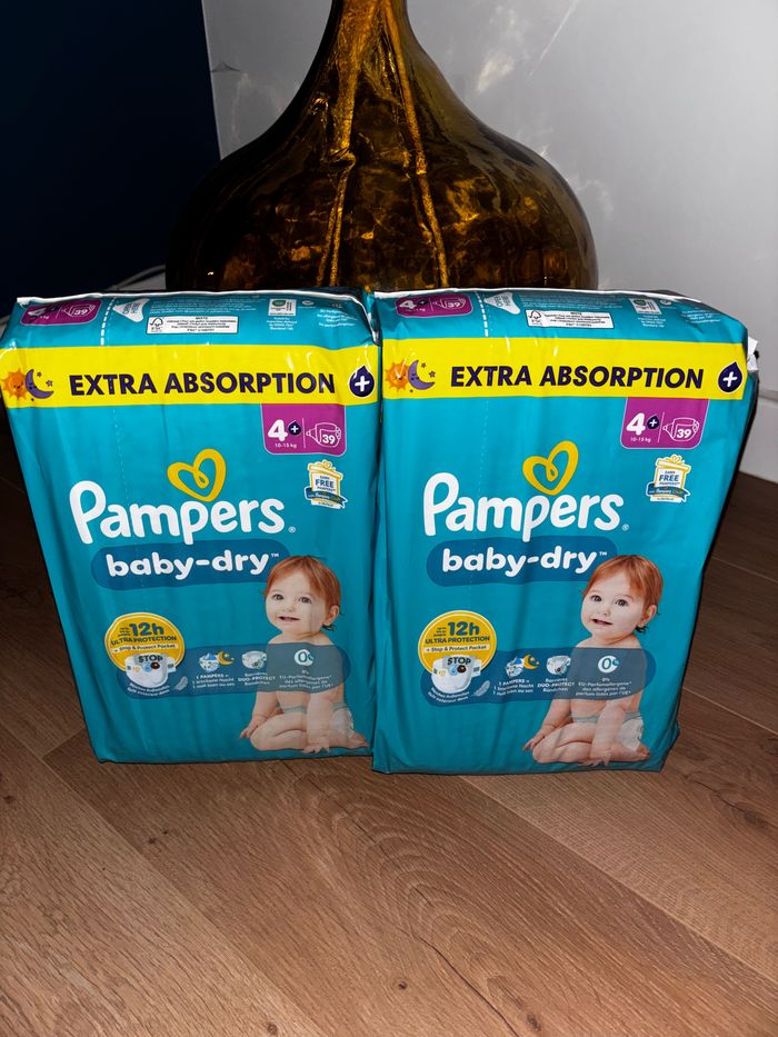 Maxi-Pack De 78 Couches Pampers Baby-Dry Neuf Dans L’emballage.
