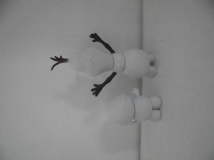 Lot de 2 figurines Olaf et son petit frère"microlaf" - photo numéro 2