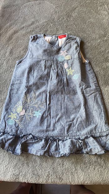 Robe longue sans manches