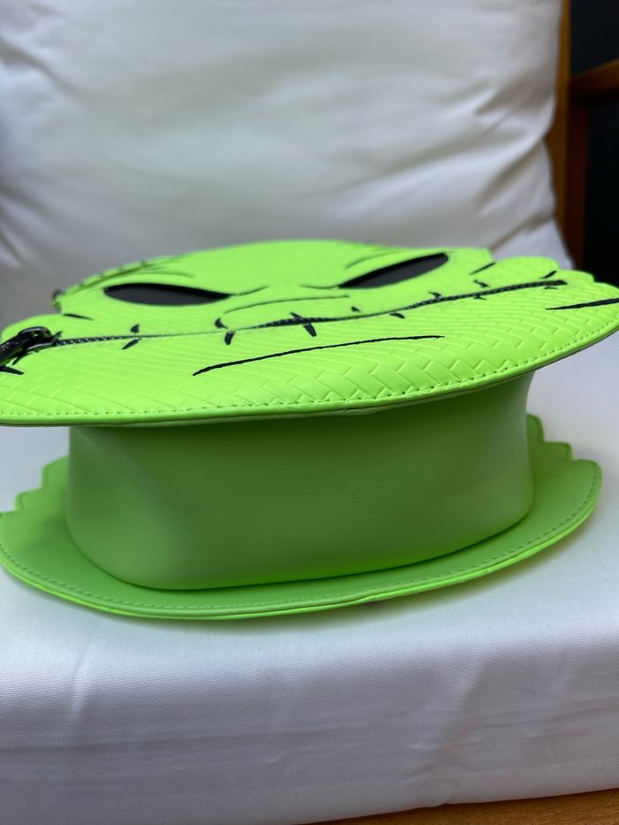 Loungefly Sac A Main NBX Nightmare Before Christmas Oogie Boogie Glow - photo numéro 6