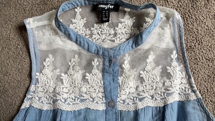 Chemise sans manches Jennyfer taille 34 - photo numéro 2