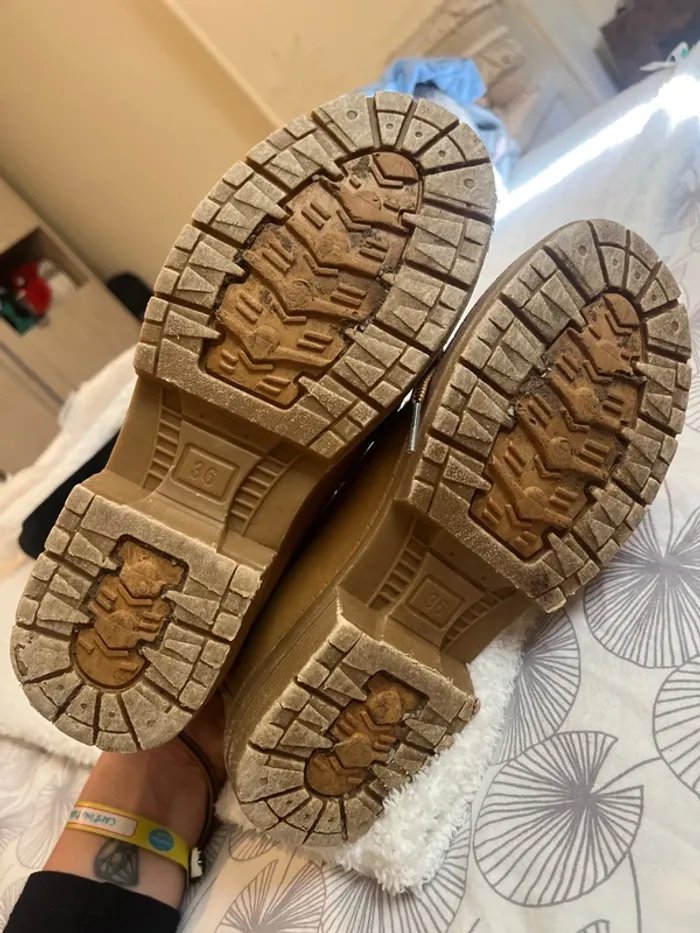 Chaussures montantes - photo numéro 3