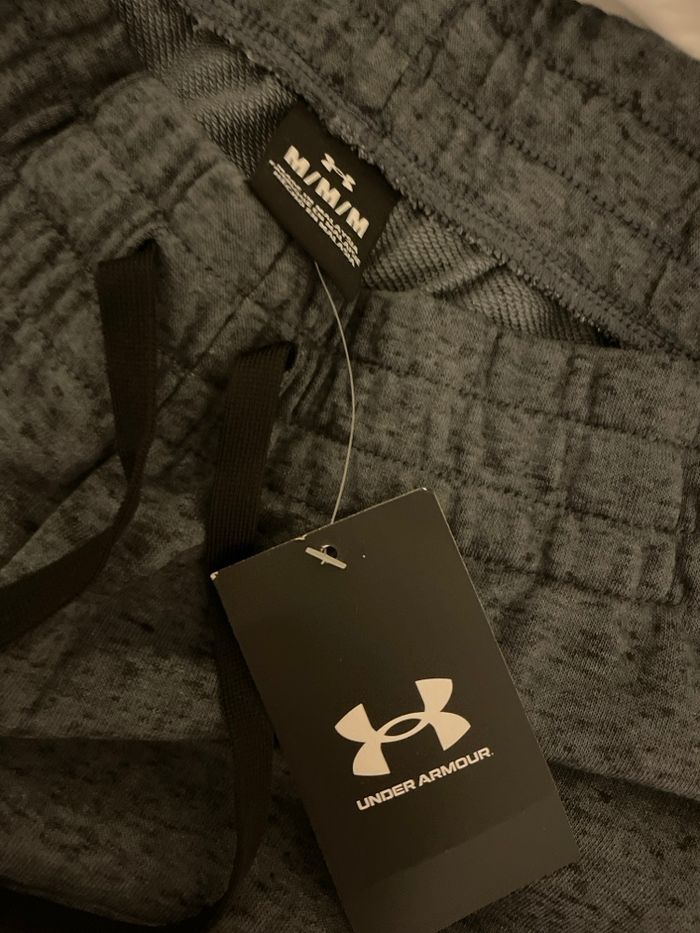 Pantalon survêtement under armour - photo numéro 3