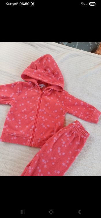Survêtement bébé taille 9 mois