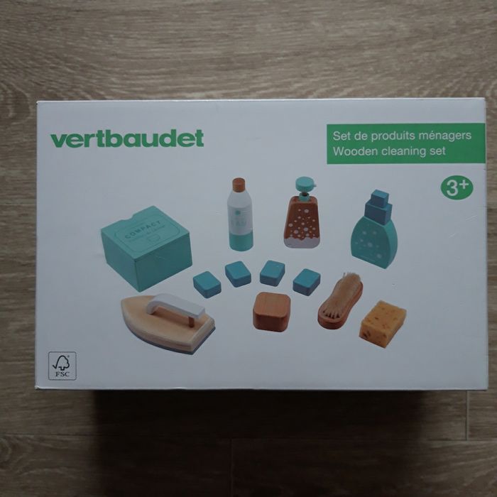 Jouet en bois Set de produits ménagers Vertbaudet NEUF