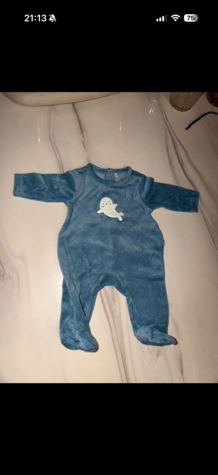 Lot pyjamas - photo numéro 2