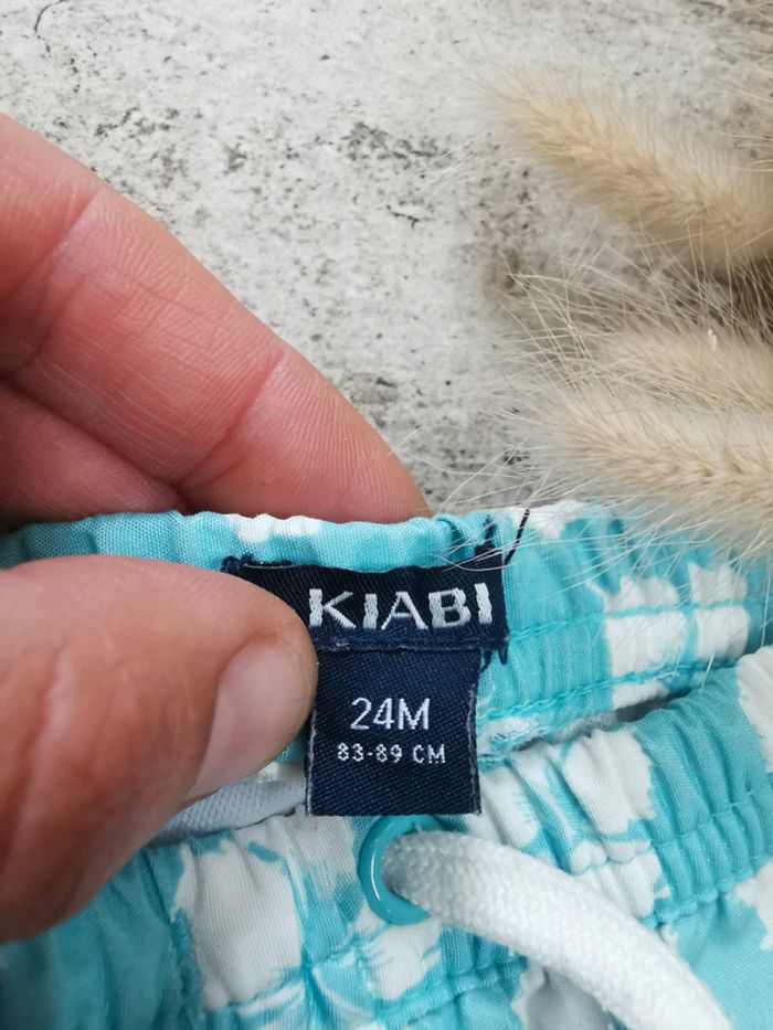 🌸Maillot de bain bébé Short fleu bleu et blanc 24mois - photo numéro 3