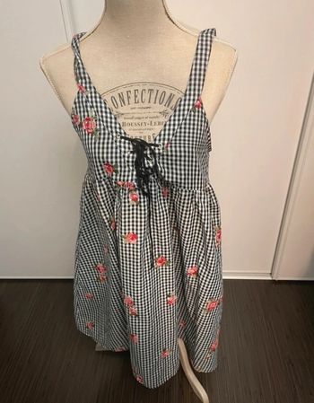 Superbe Robe Kilibbi - Taille S/M - Motifs Vichy et Roses Brodés