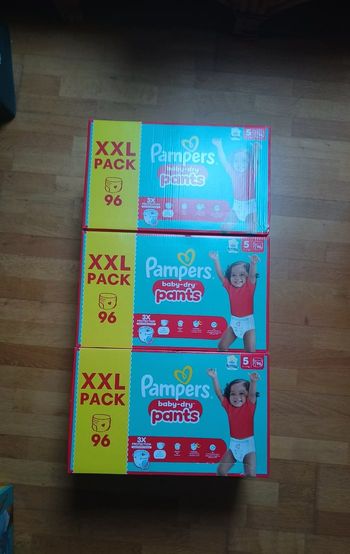 3 xxl packs Pampers baby dry pants taille 5