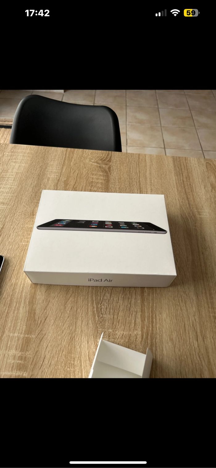 Tablette iPad Air 1 Apple wifi 16 Go complet avec boîte - photo numéro 4