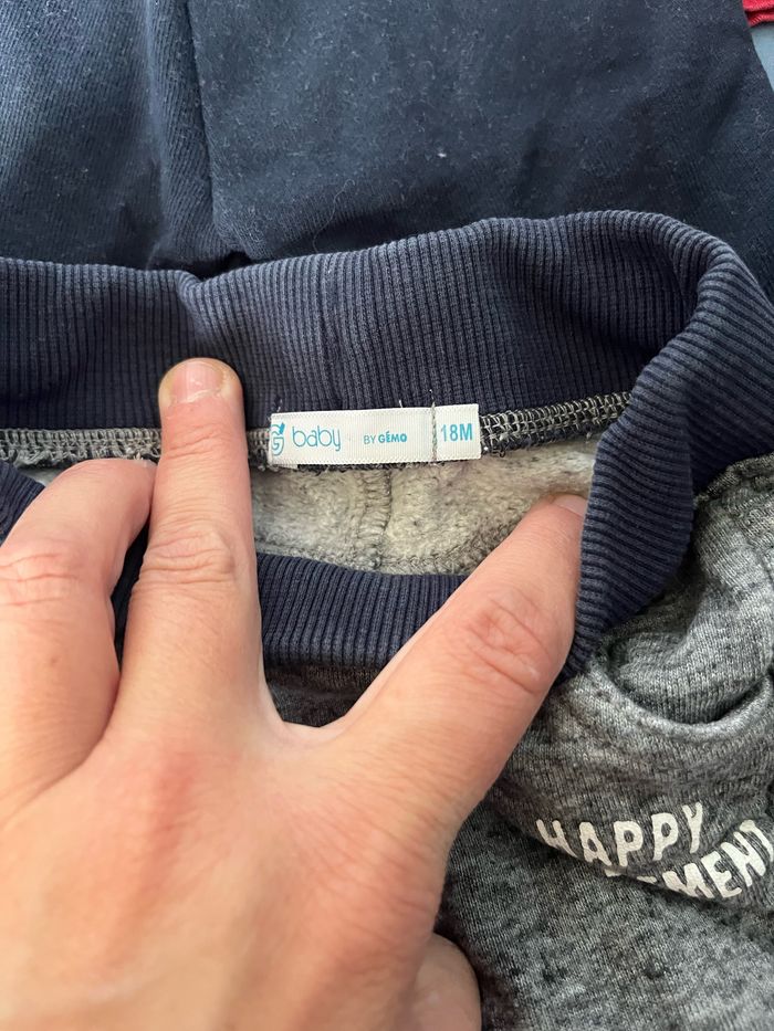 Lot de pantalon en 18 mois - photo numéro 3