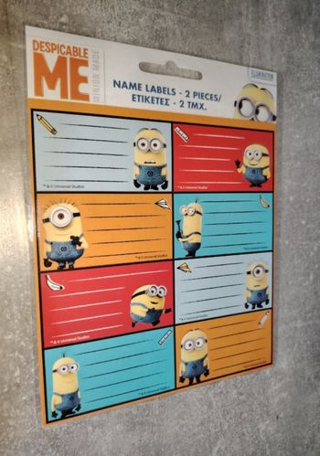 Étiquettes scolaire cahiers livres minions