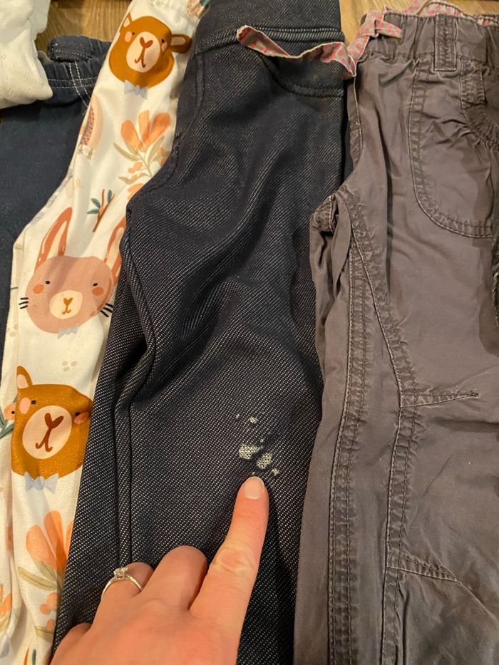 Lot 56 vêtements fille T 4ans - photo numéro 4