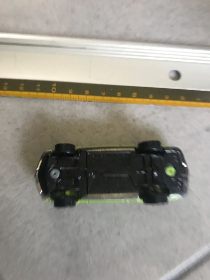 jouet voiture hotwheels très bon état 8 cm environ verte - photo numéro 3