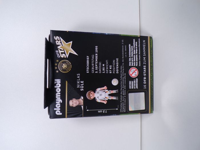 Figurine football Playmobil 71663 - DFB Stars - Niklas Süle (J29) - photo numéro 2