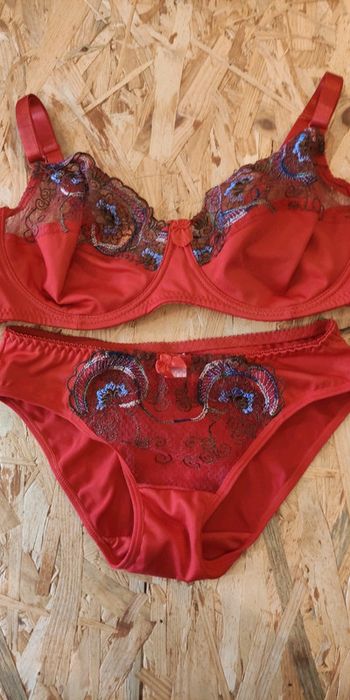 Ensemble lingerie rouge