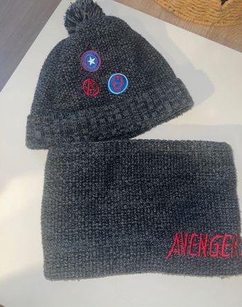 Bonnet et écharpe