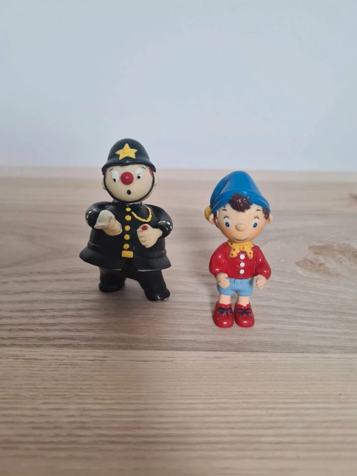 Figurines oui oui