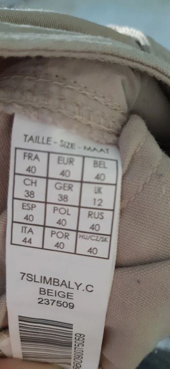 Pantalon beige taille 40
