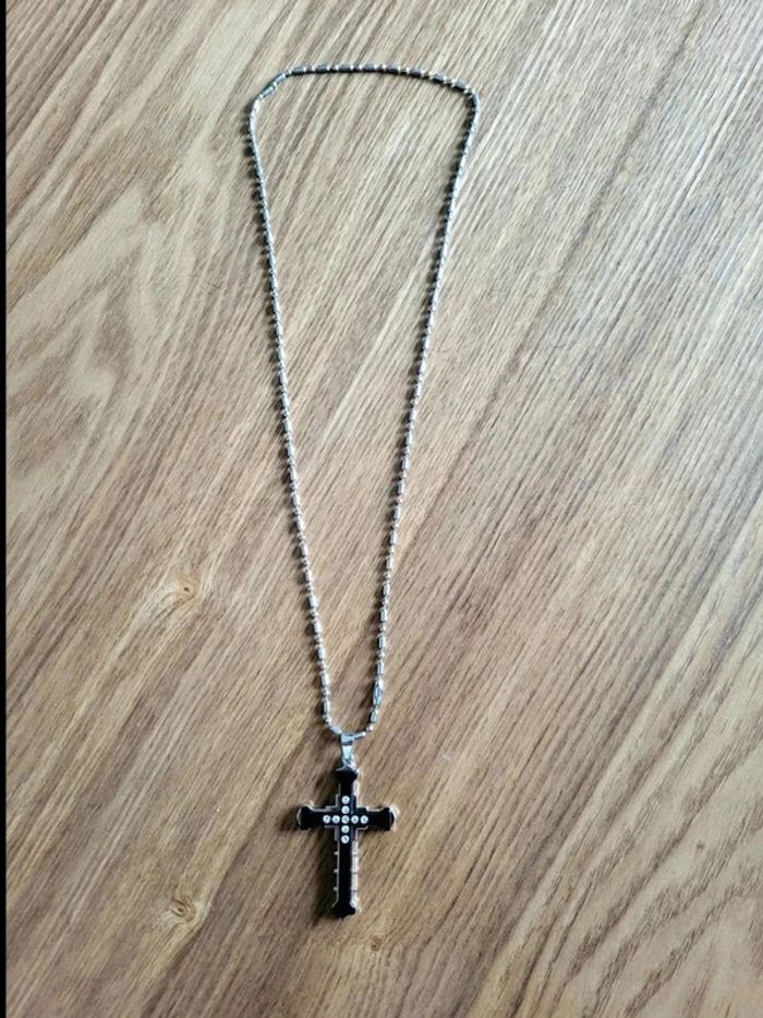 Collier croix jésus gothique noire avec strass brillants – chaîne acier – bijou rock punk unisexe - photo numéro 6