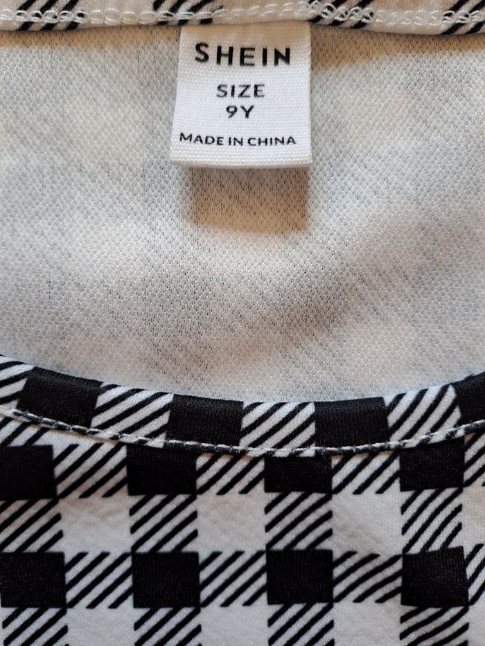 Haut fille manches longues manches " gigot" / T. 9 ans / " Shein " / Neuf. - photo numéro 2