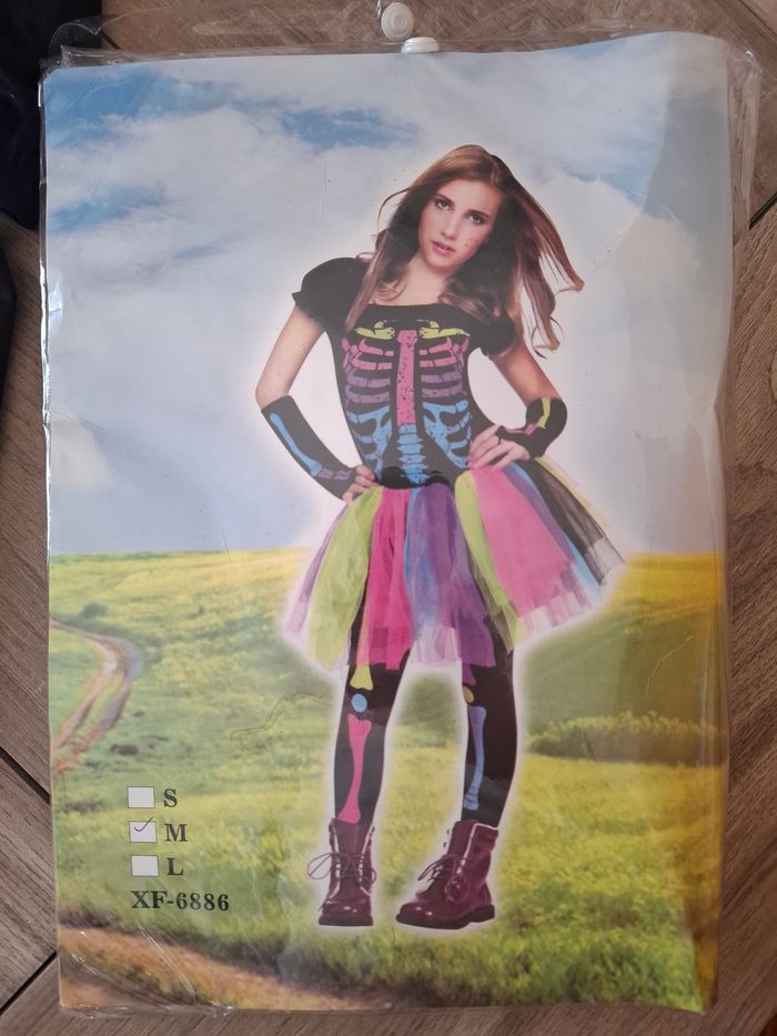 Costume fête fille robe de squelette avec perruques colorées - photo numéro 2