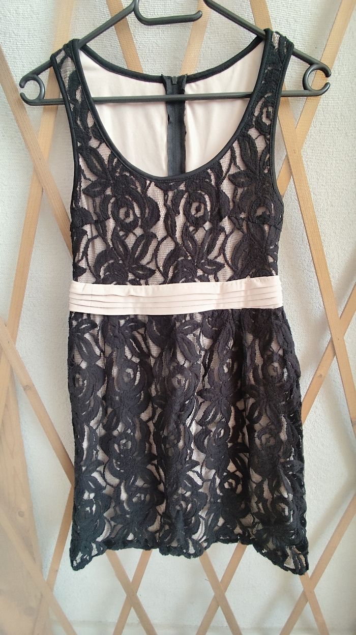Robe dentelle