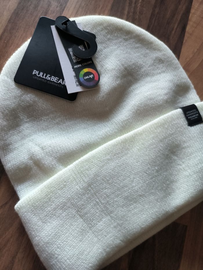 Bonnet Pull & Bear blanc cassé neuf M