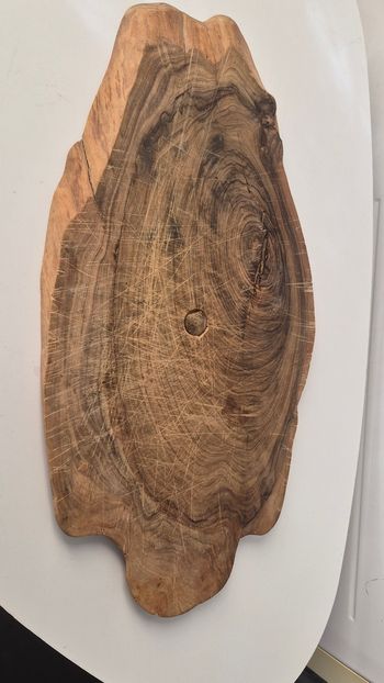 Grande planche de service en bois massif