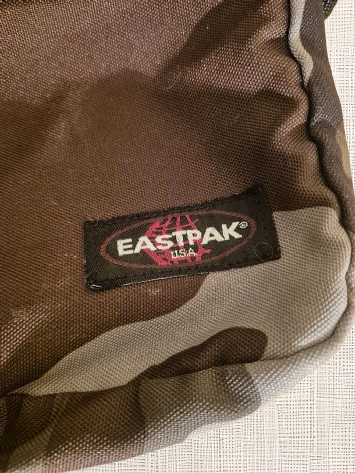 Sacoche eastpak - photo numéro 2