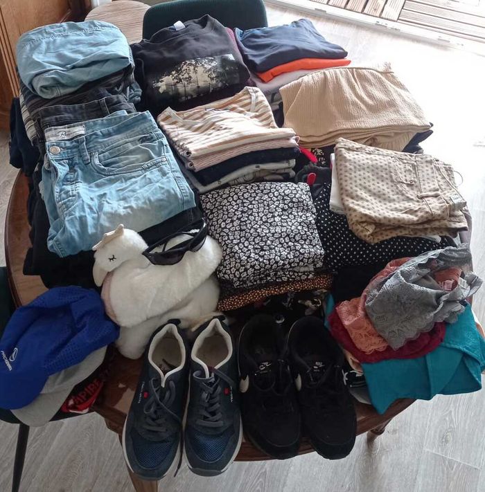 Gros lot plus de 80 pièces pour soi ou à revendeur - photo numéro 4