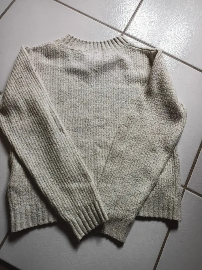 Pull fille beige crème légèrement pailleté doré - photo numéro 2