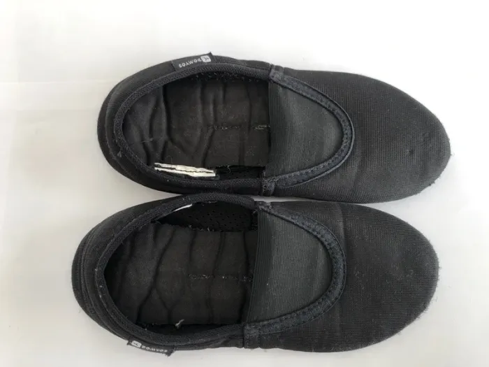 Chaussons de gym noirs Domyos