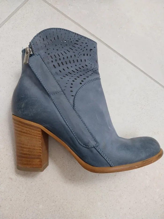 Bottines bleues ajourée Donna Piu' 36 - photo numéro 2