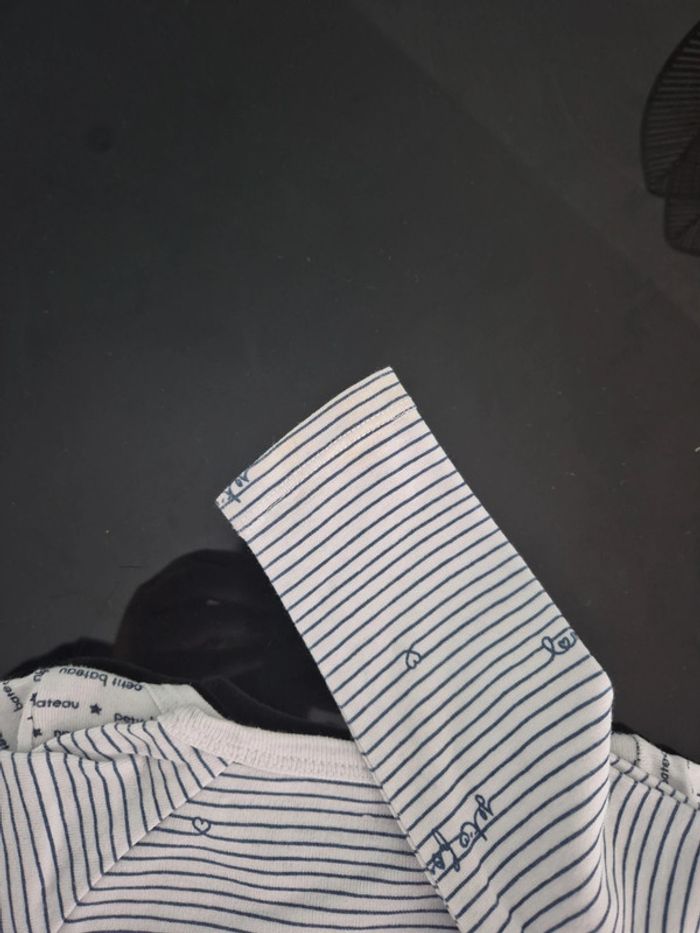 Lot de 2 bodies manches longues 12 mois - photo numéro 8