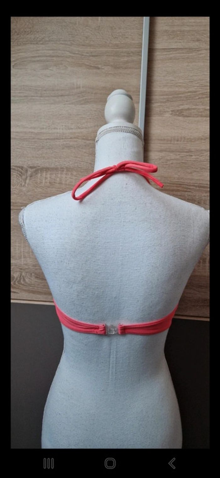 Haut de maillot de bain. - photo numéro 2