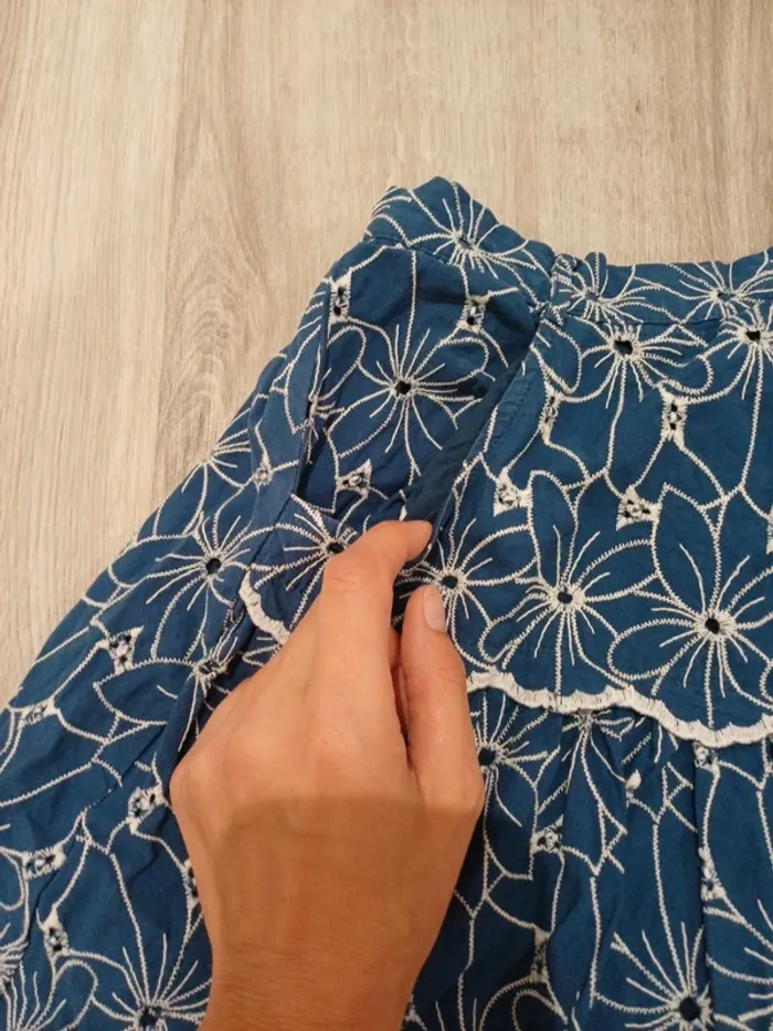Jupe mi mollets bleu et blanc - photo numéro 2