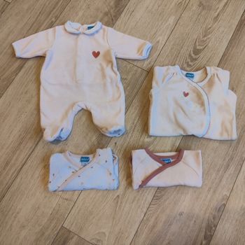 Lot pyjamas et bodies pour bébé fille naissance 