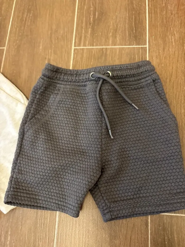 Lot 2 shorts - photo numéro 3