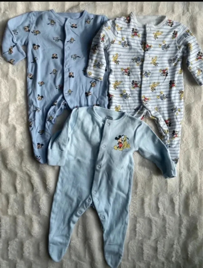 Lot pyjamas Disney primark