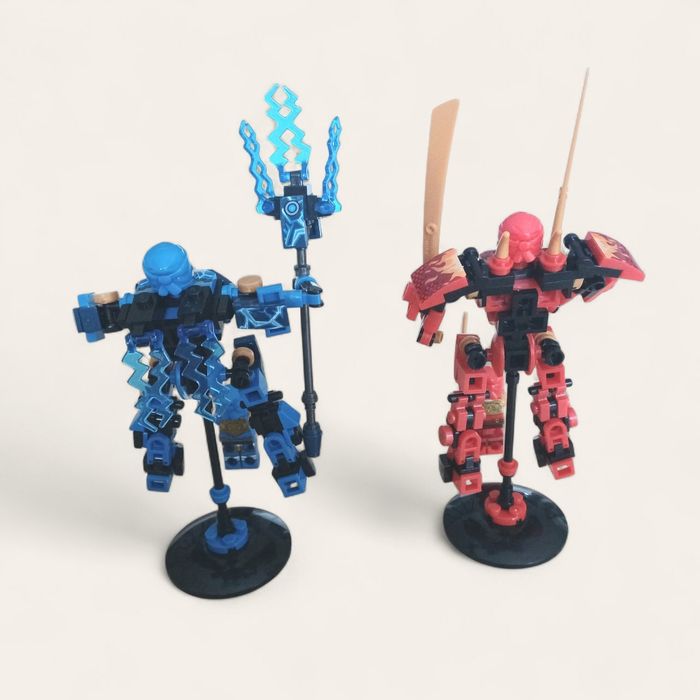 Jay et Kai Armure Ninjago Legacy sur socle - photo numéro 2