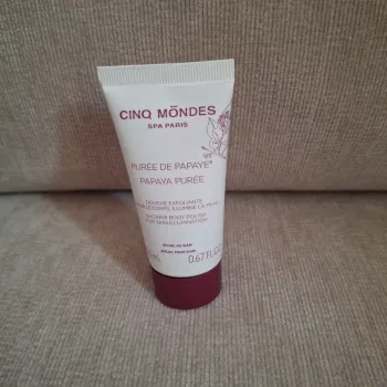 Gel douche exfoliant cinq mondes