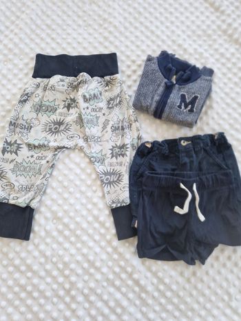 Lot vêtements 12 mois