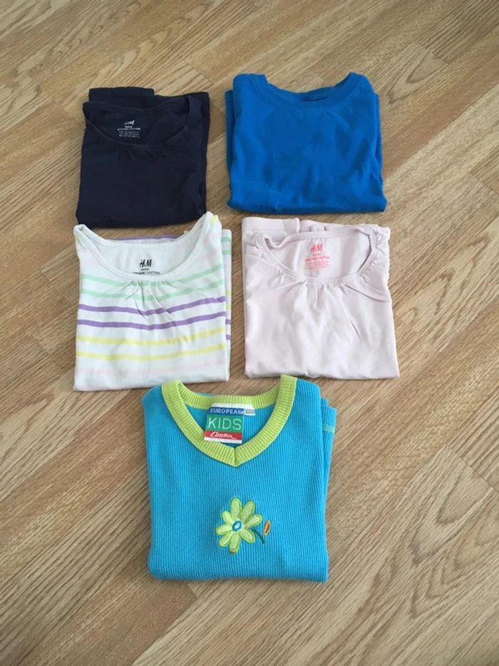 Lot t-shirts, taille 110-116 - photo numéro 2