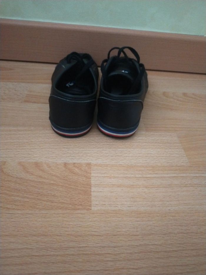 Chaussure Le Coq Sportif t 35 - photo numéro 3