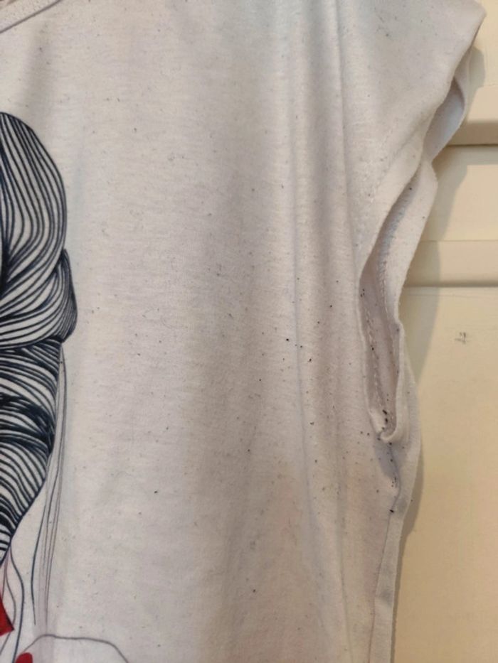 T-shirt femme avec imprimé taille L - photo numéro 2