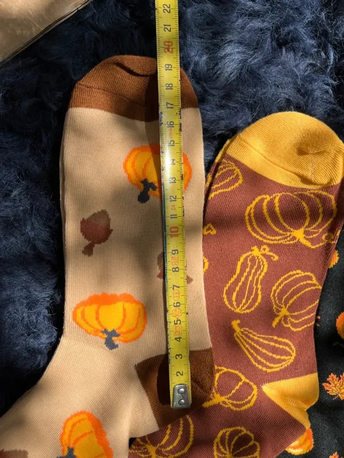 Lot de 5 paires de chaussettes thème automnal / citrouille / écureuil / glands - photo numéro 2