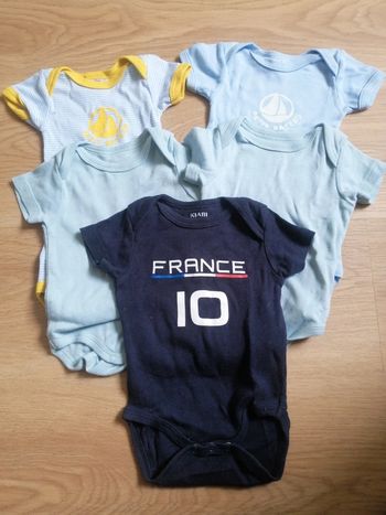 Lot de bodys 3 mois