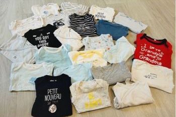 Gros lot bodies (dissociable) 6 mois